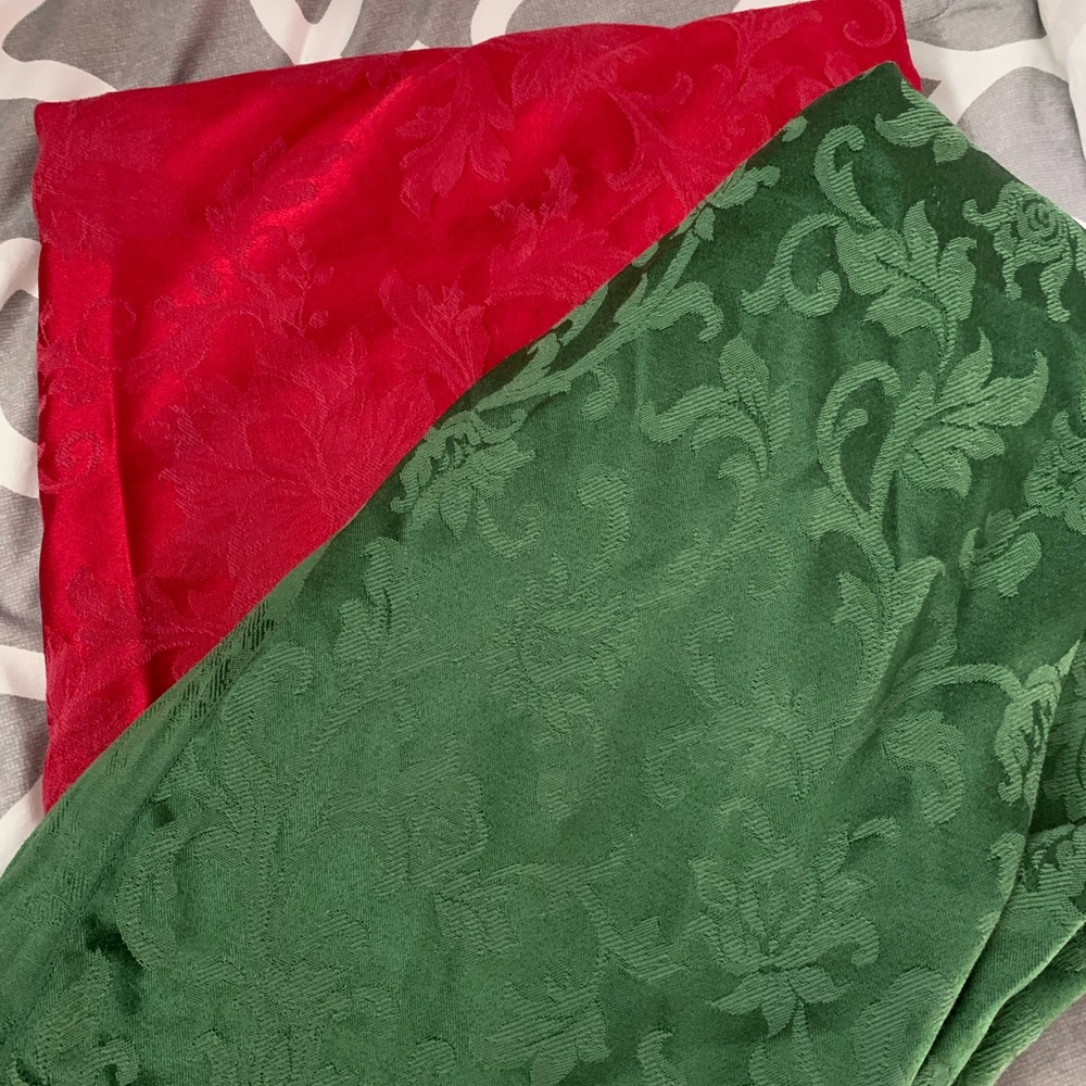 Table cloths